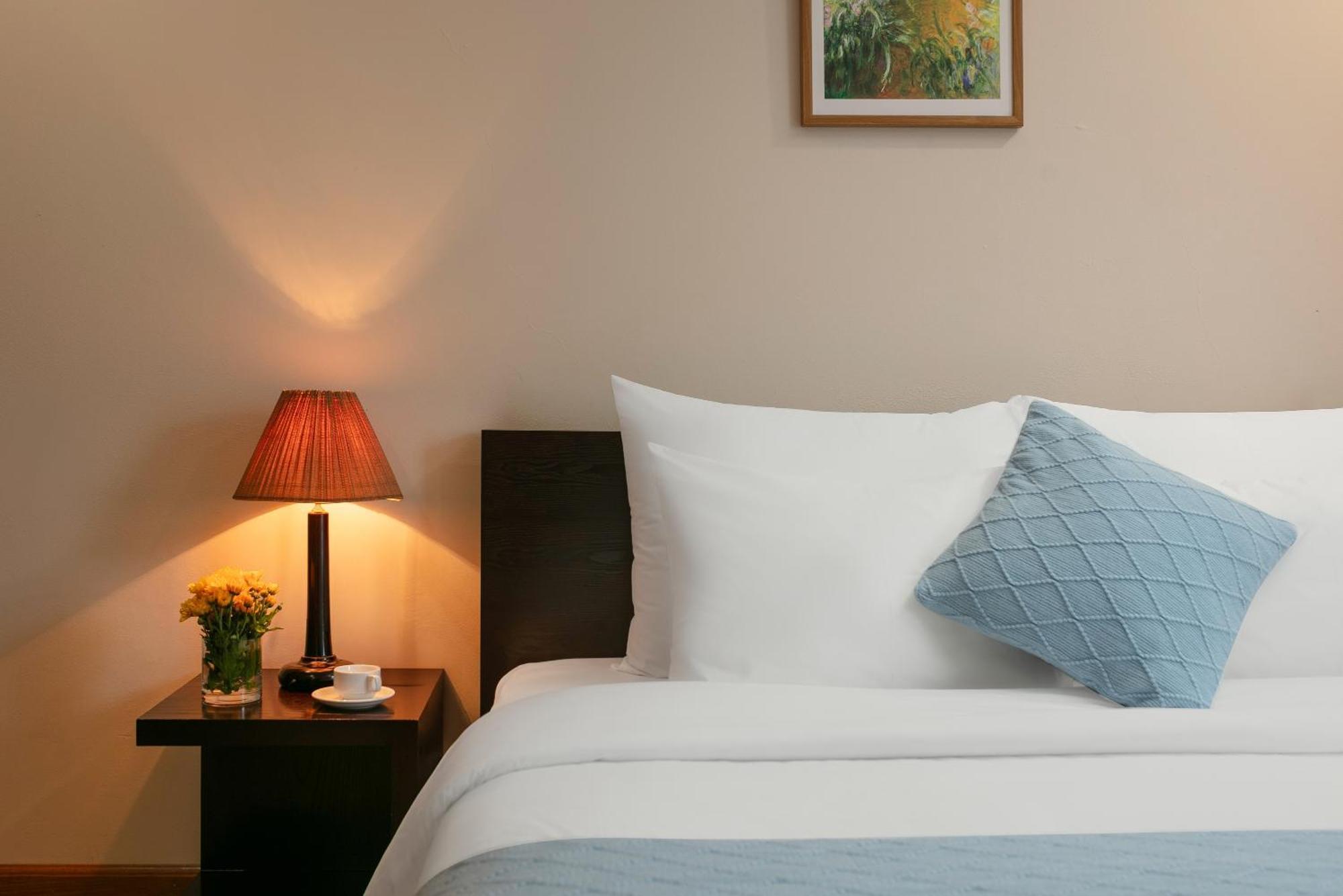 Hb Serviced Apartment - 121B Quan Hoa Ханой Екстериор снимка