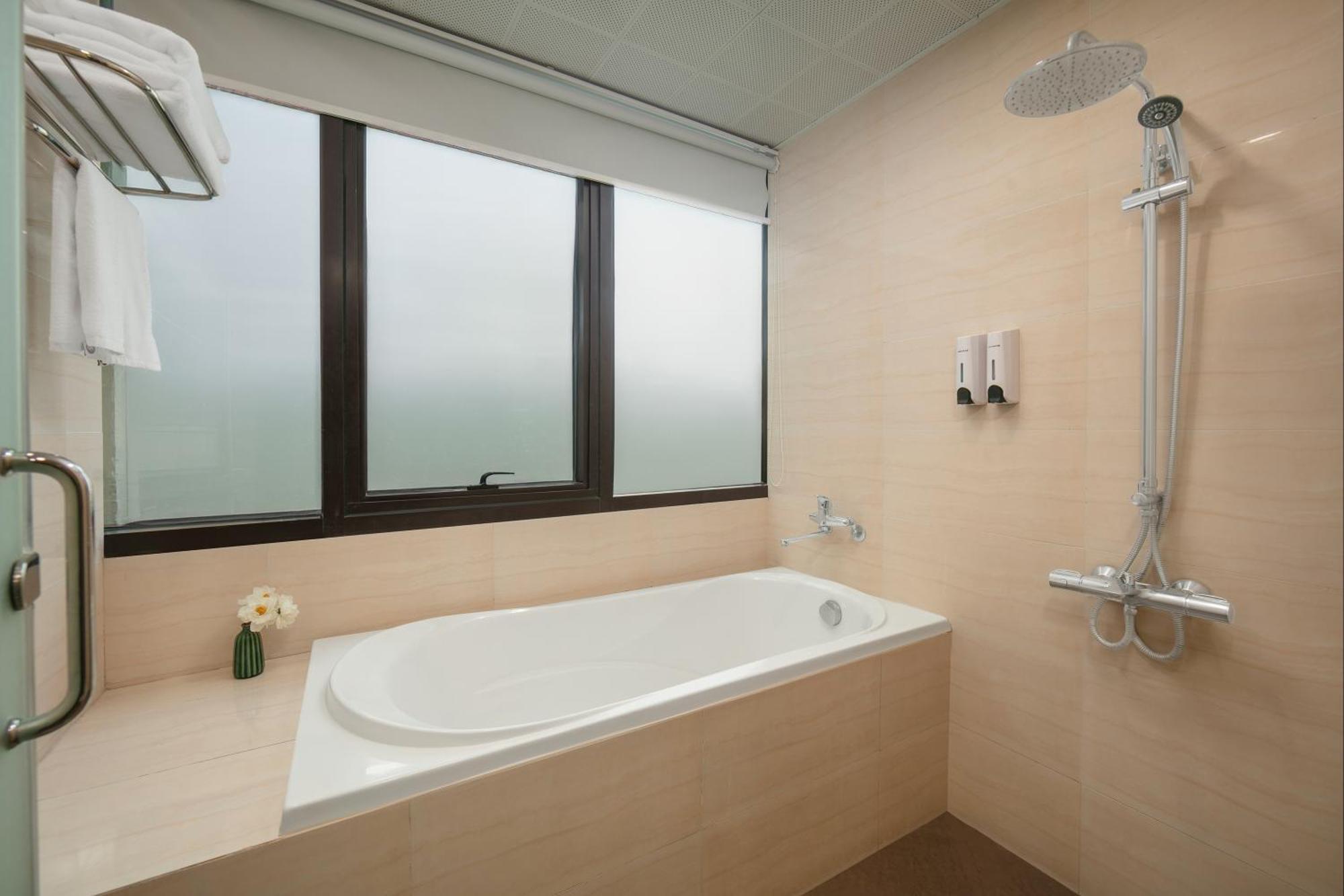 Hb Serviced Apartment - 121B Quan Hoa Ханой Екстериор снимка